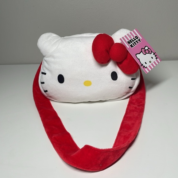 Hello Kitty 3D Head Plush Shoulder Crossbody Bag - Picture 3 of 6